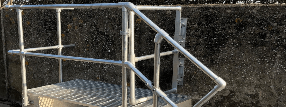 Self Closing Safety Gate